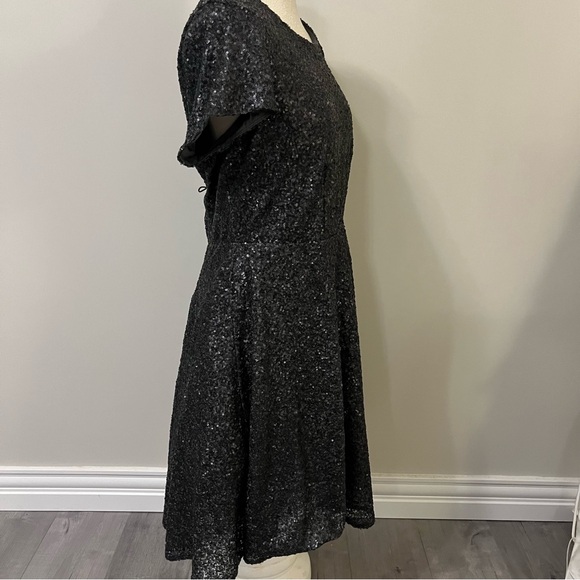 Torrid Sequin Dress - Picture 5 of 13